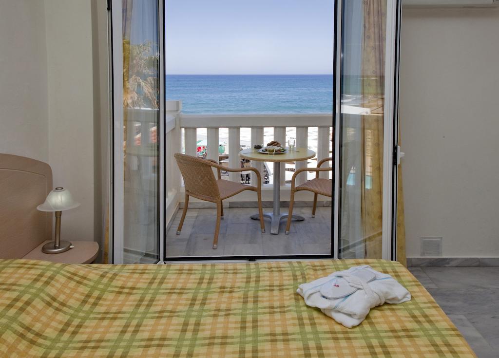 Jo An Beach Hotel Adelianos Kampos Eksteriør bilde